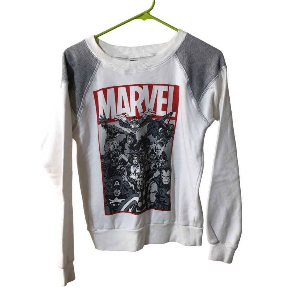 MARVEL SWEATSHIRT BLACK/WHITE COMIC BOOK FRONT WOMENS SIZE SMALL